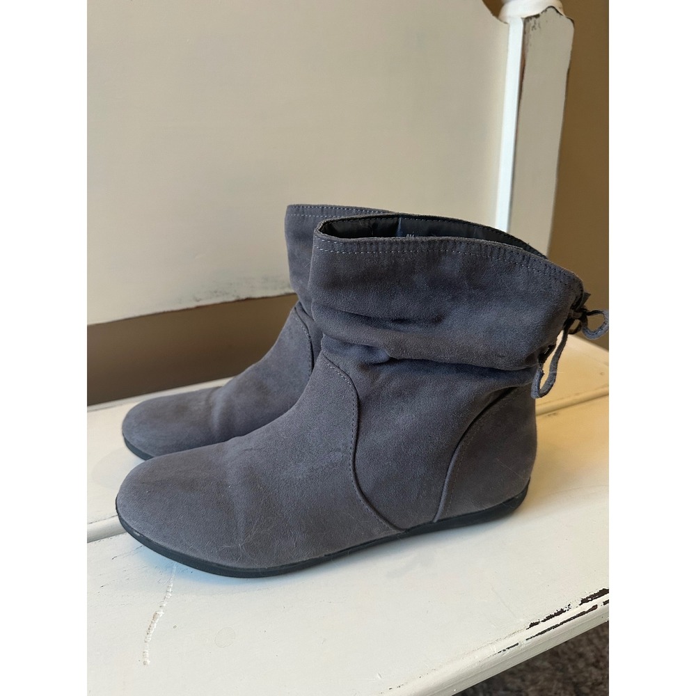 Arizona Kadin Gray Faux Suede Slouch Ankle Booties Back Tie Size 8M